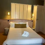 Hôtel Henri IV