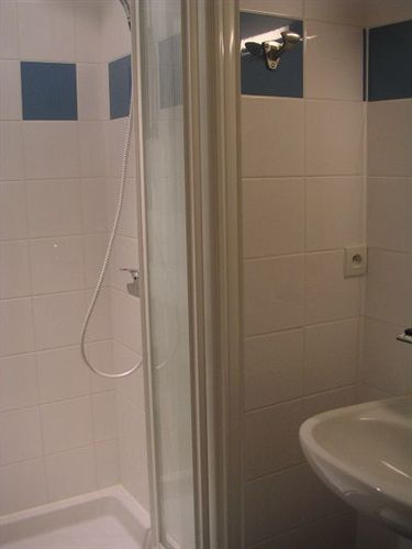Hotel Henri Iv 2*